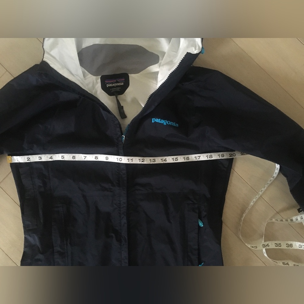 Patagonia Torrentshell Jacket - Picture 4 of 9